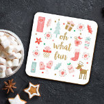 Modern jul-Helgdag Underlägg Papper Kvadrat<br><div class="desc">En lekfull julklapp underlägg papper utformning med budskapet,  vilken Roligt. Det är dekorerat med söt illustrationer av presenter,  halvton,  en julklapp,  Julgran och renar. En roligt underlägg för julhelgen. Designad av Blackberry Boulevard.</div>