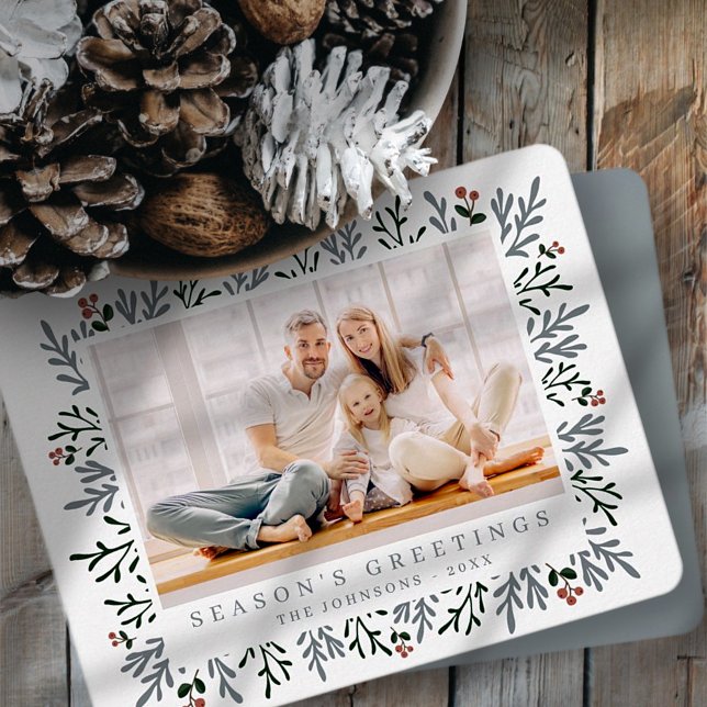 Modern juldräkt och berries botaniska julkort (Skapare uppladdad)