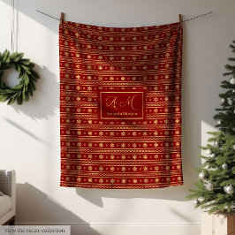 Modern julfilt röd och guld monogram fleecefilt