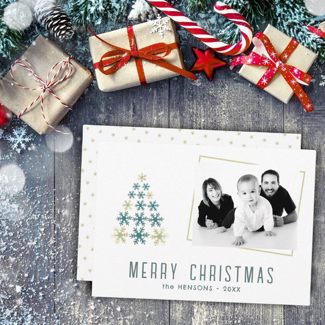 Modern julgran med snöflinga för familjefoto julkort (Skapare uppladdad)