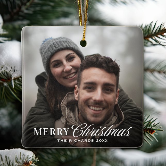 Modern julskrift för parfoto julgransprydnad keramik (Add your favorite photo, design repeats on front and back of metallic and ceramic ornaments.)