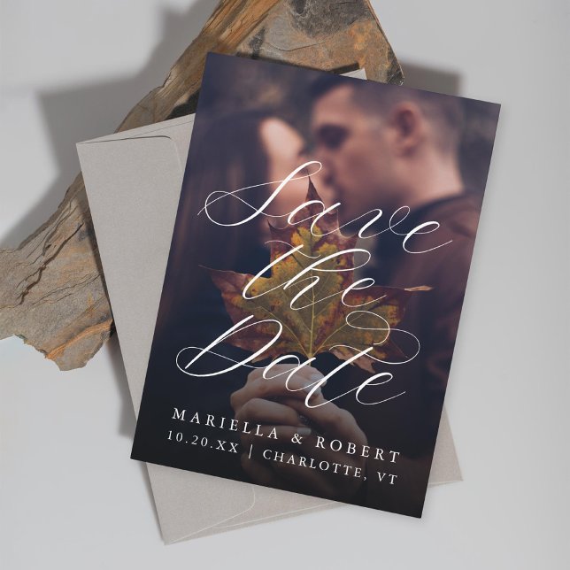 Modern kallgrafi - fallfoto spara datumet (Skapare uppladdad)