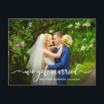 Modern kalligrafi Vi Har Married Bröllop Photo Vykort<br><div class="desc">Modern Calligraphy Bröllop Photo We Har Married Notification Postcard</div>
