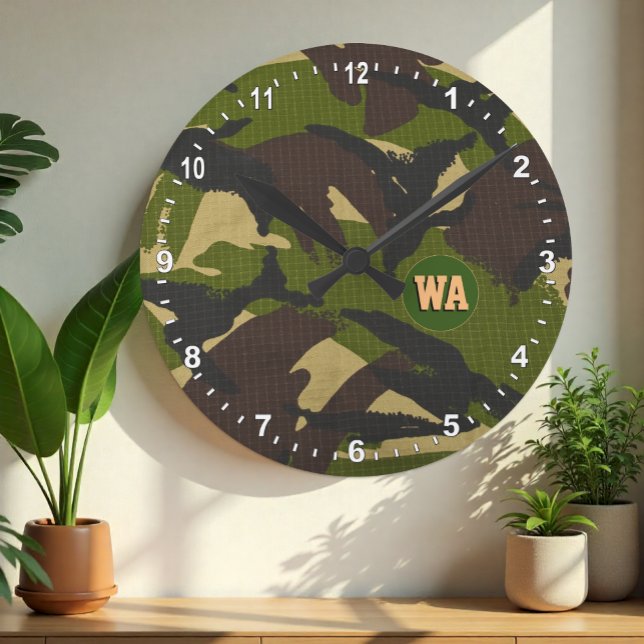 Modern kamouflage Clock, hunter monogrammad, armé Rund Klocka (Skapare uppladdad)