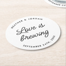 Modern kärlek brygger bröllopsfest underlägg papper rund