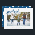 Modern kärlek & ljust fotoHanukkah kort<br><div class="desc">En enkel stilfull design för Hanukkah fotokort och att presentera modern typografi och en blått- och vitfärgintrig.</div>