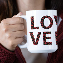 Modern KÄRLEK Mugg med röd hearts-typografi