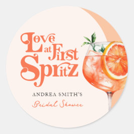 Modern kärlek vid första spritz Retro bröllopsfest Runt Klistermärke