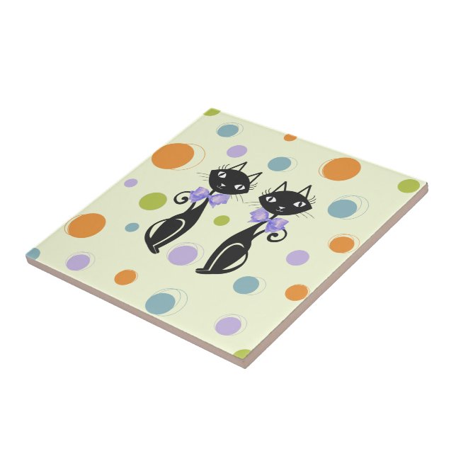 Modern katt i mitten kakelplatta (Sidan)