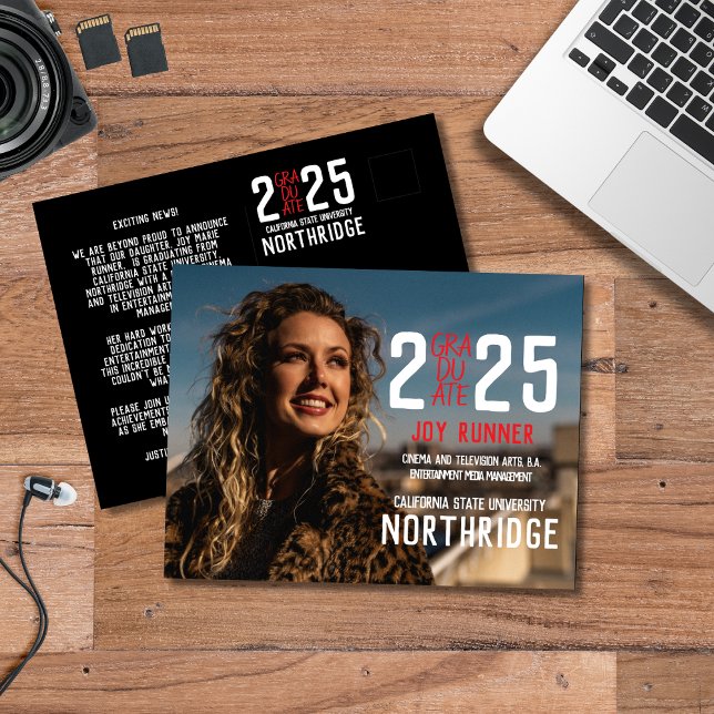 Modern klass i fetstil 2025 Photo Studenten Vykort (Skapare uppladdad)