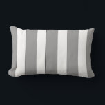 Modern klassisk Elegant Grått och Vit Rand Lumbarkudde<br><div class="desc">Modern klassisk Elegant Grått och vit ländrygg i Rand. Inga torra Städning räkningar! Maskin tvättar! Äga det här moderna klassiska Grått & White Stripe Lumbar Dekorativ kudde I DAY SHOP NU! Snygg med traditionell, modern, rustisk och Shabby chic-dekoration. Matchar Bord lampa i butiken. Den moderna klassiska, Elegant Grått- och White...</div>