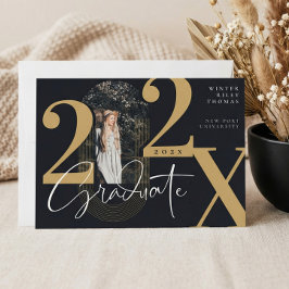 Modern koncentriskt teckningsfoto för Student 2022 Inbjudningar