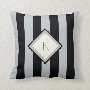Modern konstDeco svart och silverrandMonogram Kudde