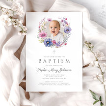 Modern krans av vilda blommor Foto Dop