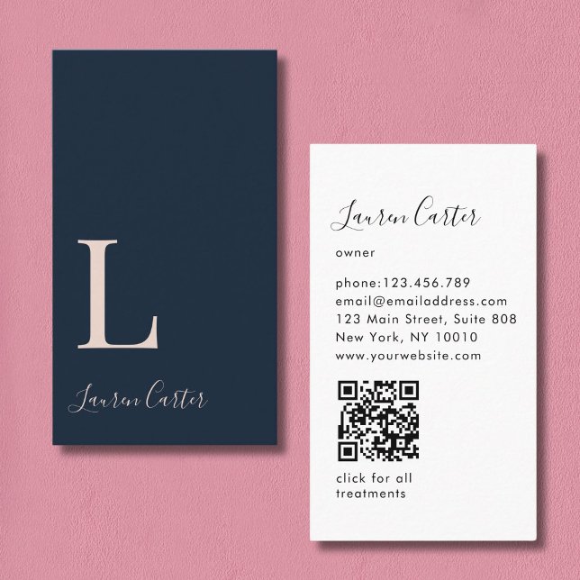 Modern lägsta  QR-kod för monogram, blått Visitkort (Modern Minimal Monogram Blue QR Code Business Card)