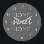 Modern lantlig mörk - grått hem för stor klocka<br><div class="desc">Modern lantlig mörk - det gråa hemmet för sötsaken för fauxburlaphemmet tar tid på.
Du kan lätt ändra texten.</div>