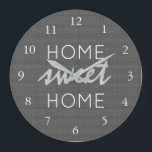 Modern lantlig mörk - grått hem för stor klocka<br><div class="desc">Modern lantlig mörk - det gråa hemmet för sötsaken för fauxburlaphemmet tar tid på.
Du kan lätt ändra texten.</div>