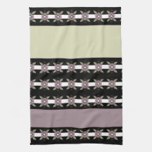 Modern lila blommigt och rand