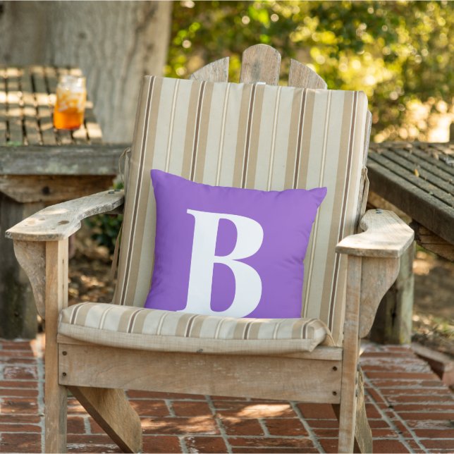 Modern Lila Chic Monogram Kudde (Stol)