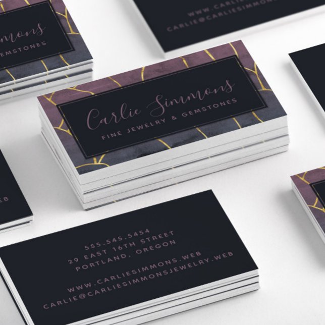 Modern Lila Guld Professionell Visitkort (Stacked Chic Purple & Gold Abstract Art Professional Business Card—Front & Back)