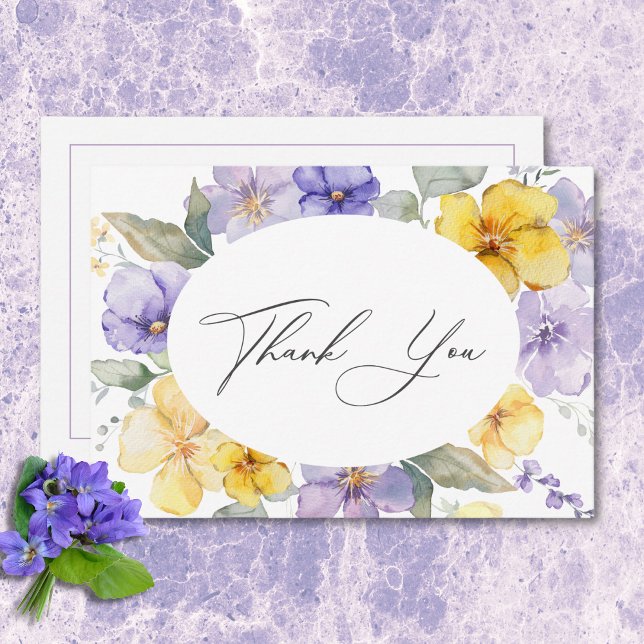 Modern Lila och Gult bryter mot Blommigten Bröllop Tack Kort (Modern Purple & Yellow Violets Floral Wedding Thank You Card)
