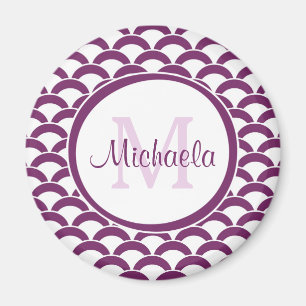 Modern lila och vit scallop-monogram och namn magnet