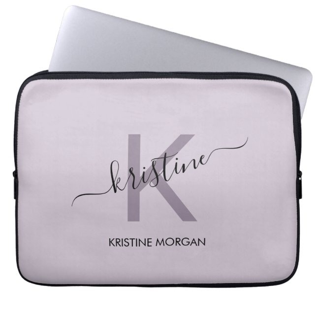 Modern lila-skriptmonogram namn laptop fodral (Framsidan)