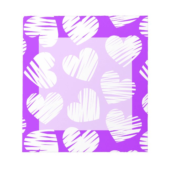 Modern Lila White Doodled Heart Valentine Day Anteckningsblock (Framsida)