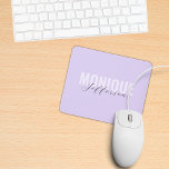 Modern Lilac Lavender Monogram fet Namn Musmatta<br><div class="desc">Den här elegantens musknappen skulle vara underbar för både använda,  personlig  eller professionell. Lägg enkelt till dina egna uppgifter genom att klicka på alternativet "anpassa".</div>