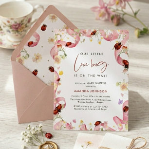 Modern liten kärleksbug Röda rosa baby shower Inbjudningar