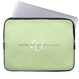 Modern ljusgrön vit skriptmonogram laptop fodral