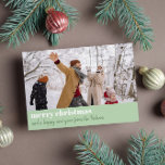 Modern Ljust grönt God jul-foto Julkort<br><div class="desc">Personlig med julkort med ett stort foto. En grönt gräns grund på helgdag-kortet med god jul skrivet i bunt men elegant vitt brev och ett Julhälsningar mörk grönt penselskript.</div>