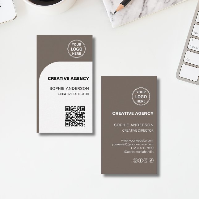Modern logotyp QR Kreativ byrå Taupe Visitkort (Modern Custom Logo QR Creative Agency Taupe Business Card)