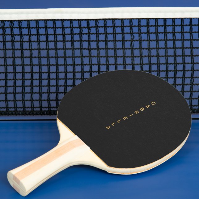 Modern Luxe Black Pappra Struktur & Guld Namn Pingisracket (Insitu)
