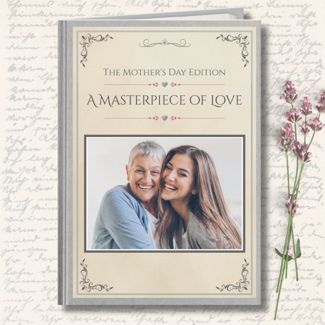 Modern Lyxig Saga Premium Morsdags kort (Premium Silver Mother's Day Card with Custom Photo | Modern Storybook Heirloom Keepsake for Mom)