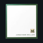 Modern lyxmonogram anteckningsblock<br><div class="desc">Öka ditt skrivbordsspel med det här monogrammade anteckningsblocket som har klassisk blocktypografi och ett guld-medallionmonogram med borstad grönt. Anteckningsblocket innehåller utrymme för ditt namn eller din anpassningsbar, skapar perfekt för personlig använda eller professionell. Använda det att skriva anteckningar, idéer och påminnelser i stil. Det ger också en underbar gåva till...</div>