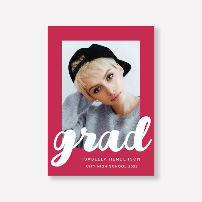 Modern Magenta Photo Script Studenten Meddelande (Modern Magenta Photo Script Graduation Announcement)