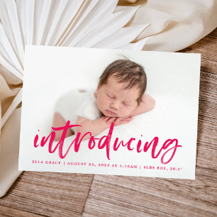 Modern Magenta-skript introduktion av foto Birth Meddelande