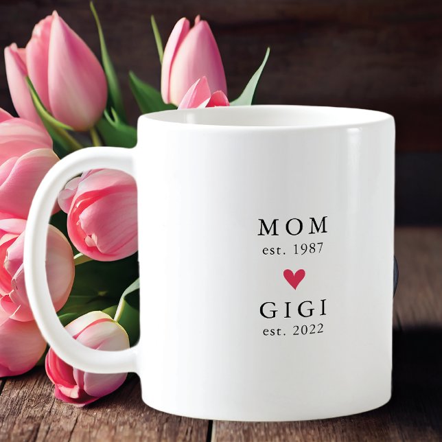 Modern Mamma | Gigi Year Est. Kaffe Mugg (Skapare uppladdad)
