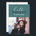 Modern manus- och geometrisk 30års födelsedag-foto<br><div class="desc">Modern manus och geometrisk 30-årsfoto inbjudan. Geometric backer mönster. Färg kan ändras.</div>