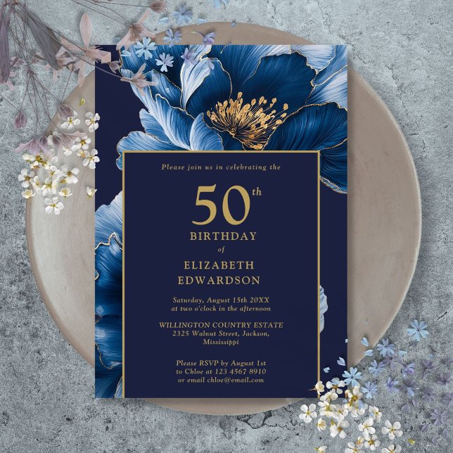 Modern marinblå blomstergudstjänst födelsedag inbjudningar (Modern Navy Blue Floral Elegant Birthday Invitation)