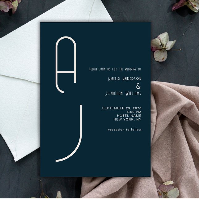 Modern Matte Monogram Minimal Wedding Navy Blue Inbjudningar (Skapare uppladdad)