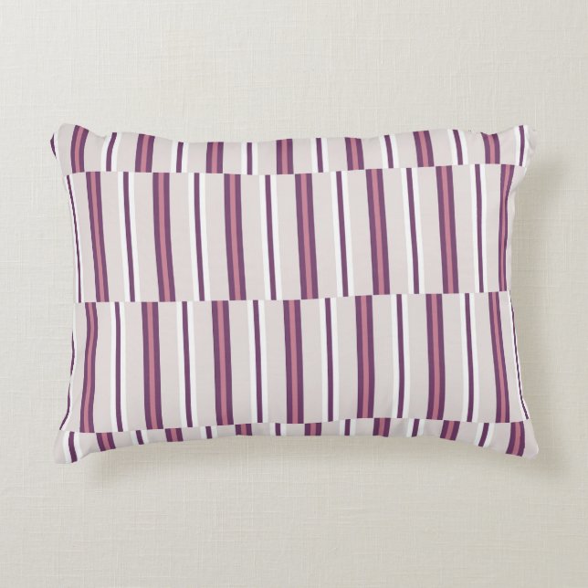 Modern Mauve and Plum Stripe Prydnadskudde (Framsidan)