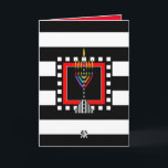 Modern Menorah Shabbat Shalom Kort<br><div class="desc">Det här kortet med olika snyggtar har en modern,  färgstark menorah över fet svart och vitt rand. Insida-kortet gränsade och samordnades för ditt skrivnöje och säger: "Shabbat Shalom". ~ karyn</div>