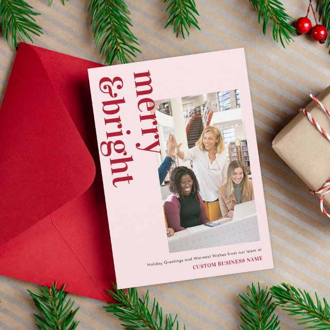 Modern Merry & Bright Rosa Red Team Photo Business Julkort (Skapare uppladdad)