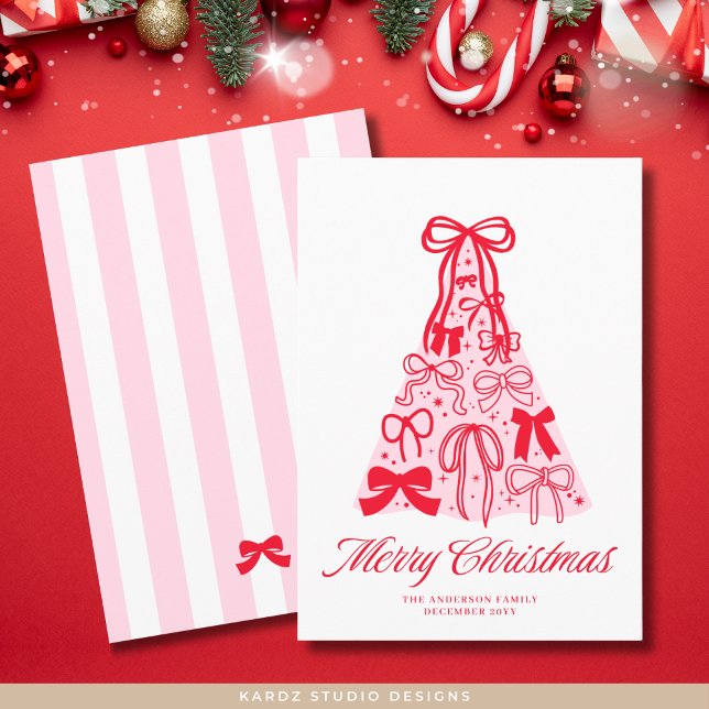 Modern Merry Rosa Red Bow Träd - platta Helgdag Julkort (Holiday card shown in 5 x 7 inches, personalize and choose paper and corner style before checkout.)