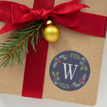 Modern Midnight Blue Monogram Helgdag Runt Klistermärke<br><div class="desc">Rustic stil helgdag-dekal har en vand av blommigt i skogen med en inledande monogram. Utandningen omfattar löv,  bär,  grenar i gräs träd och runt ram i brev. Utformningen omfattar röd,  dammig lila,  grönt,  isblått,  brunt och grått färg. Du kan anpassa den blå bakgrundsbilden färg i midnatt.</div>