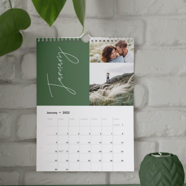 Modern minimal elegant i grönt 2-fotofamilj kalender (Skapare uppladdad)