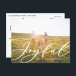 Modern minimal foliepåse 1-fotoskript elegant holi helg vykort<br><div class="desc">Modern lägsta elegant i lektypsklassen glatt julvykort för helgdag. Hand målade eukalyptus,  minimalt löv och modern rustik utandning ge i helgdag-kortet är en lyxaktig känsla. I klassade gröntar,   och grå.</div>