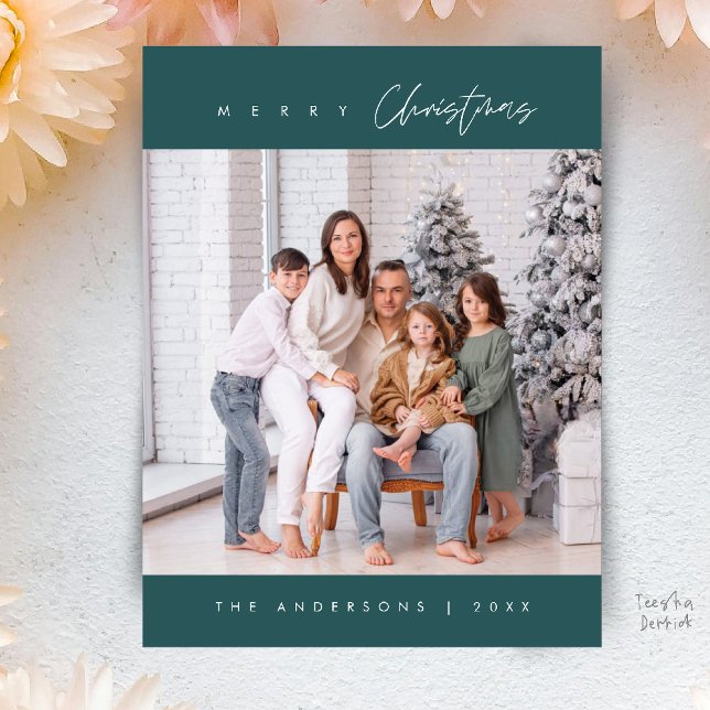 Modern Minimal, God Jul Familjefoto Vykort (Modern Minimal, Merry Christmas Family Photo Postcard in Cozy Warm Emerald Green)